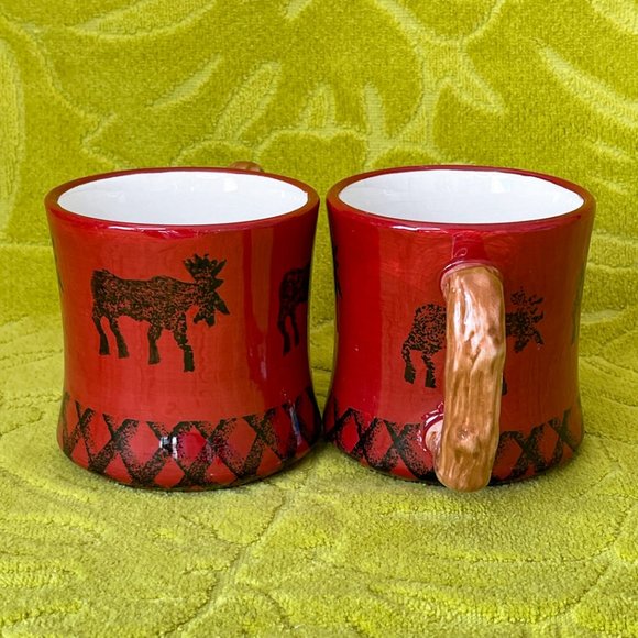 Woolrich Cabin Fever by ZRIKE 2 Ceramic Mugs Hand Painted Red Cottage Holiday - Picture 4 of 11